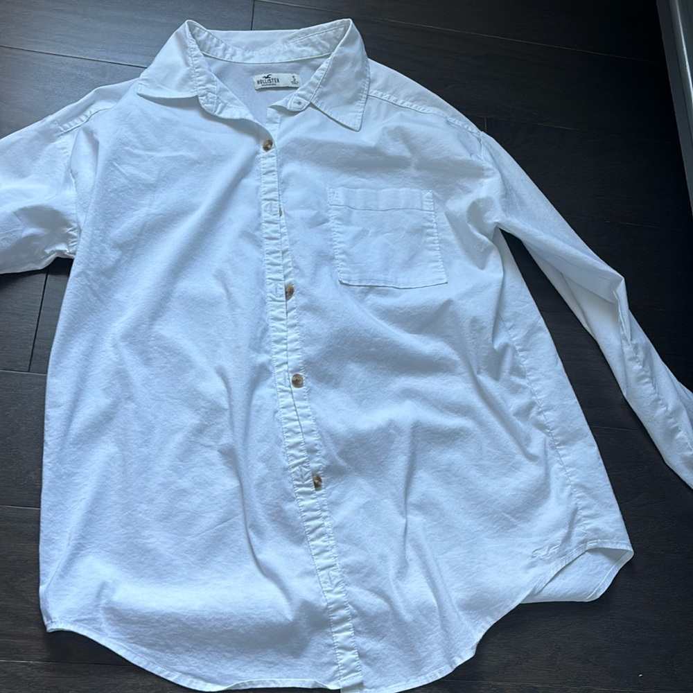 Hollister top
